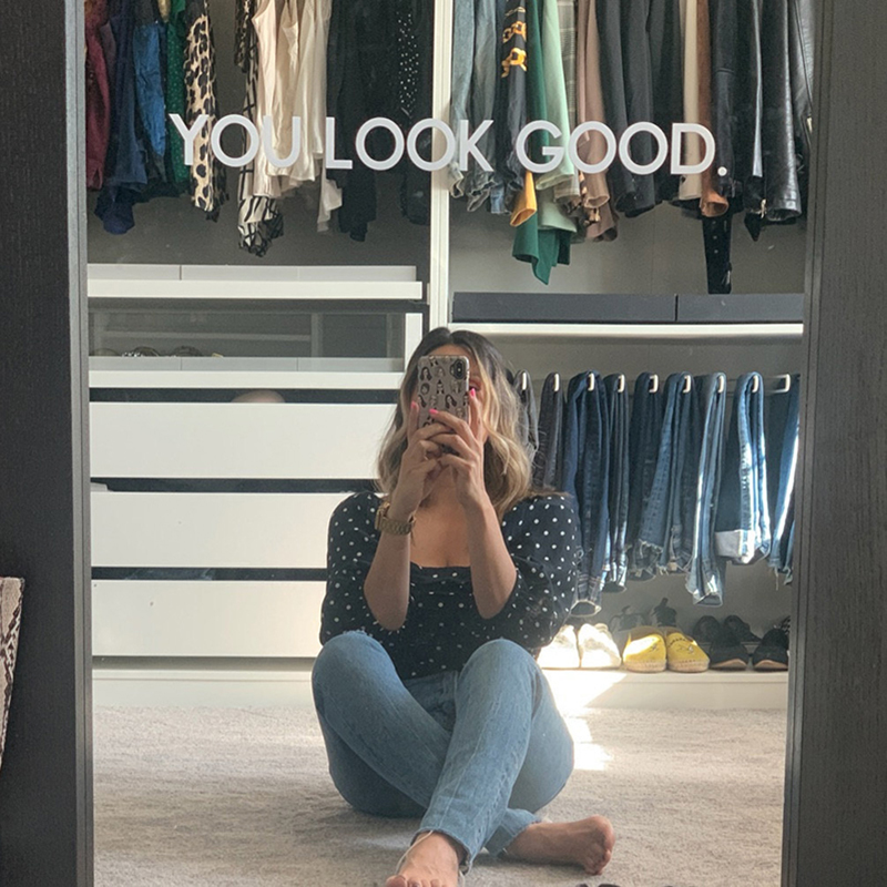 You Look Good Mirror Wall Stic – Home Bathroom Quotes recenzja i cena